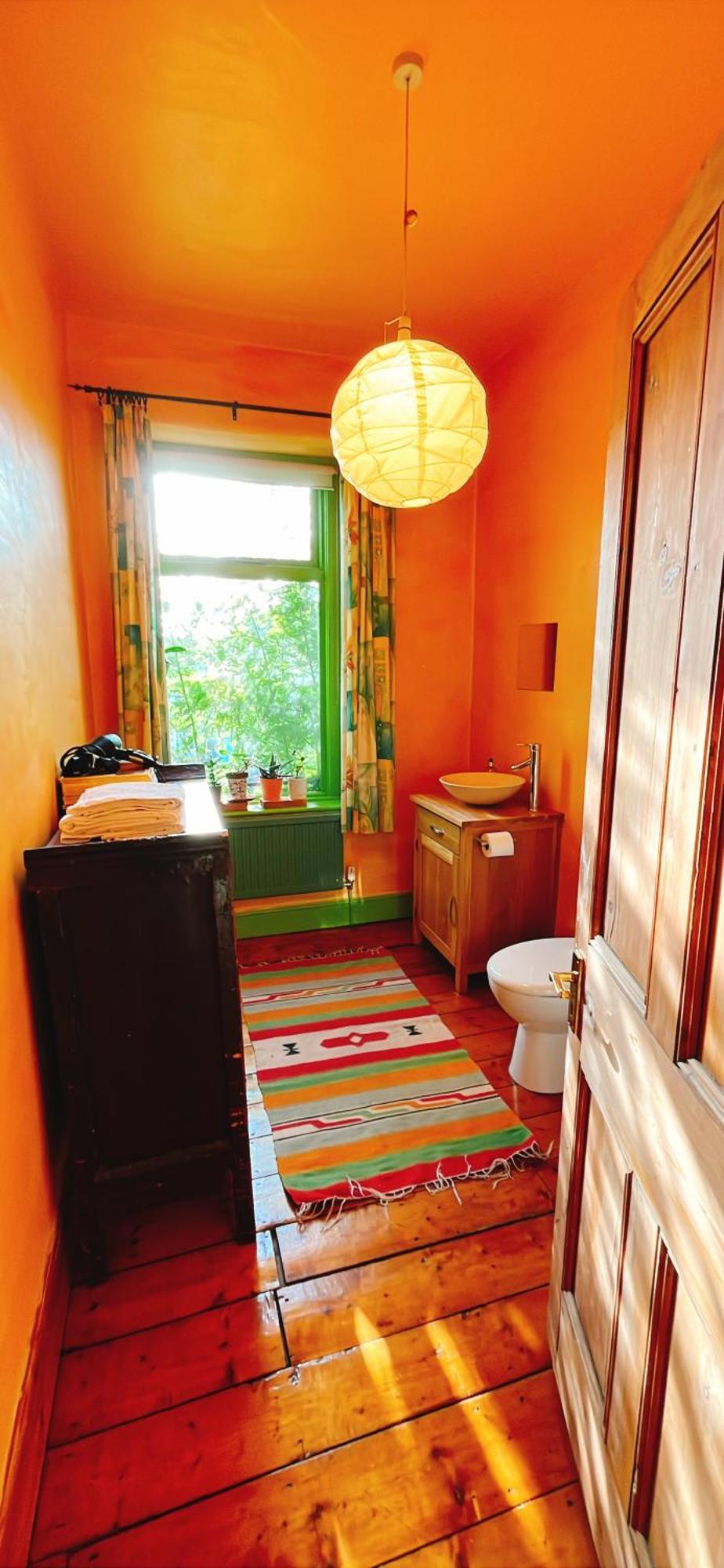 카디프 Funky Urban Jungle B&B 외부 사진